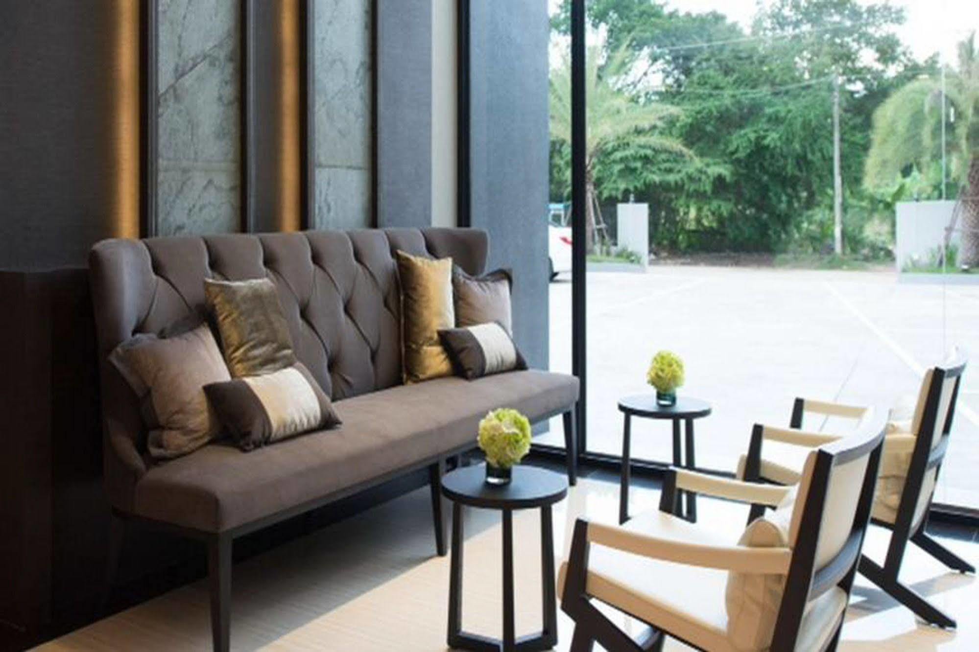 Kesorn Boutique Hotel Buriram Exterior photo